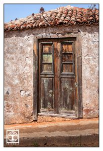 old door, santo domingo, garafia, la palma, old wooden door