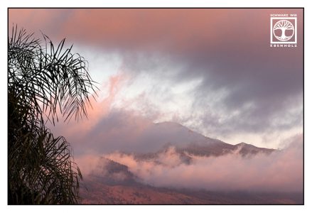 pink clouds, la palma mountains, la palma sunset, pink sunset, pink mountain sunset