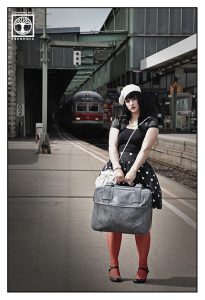 vintage photoshoot, polkadot photoshoot, train photoshoot, train station photoshoot, trip photoshoot, Stuttgart, Stuttgart train station