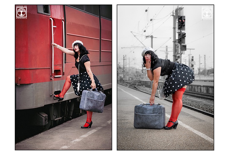 Outdoor Fotoshooting im Vintage Stil: Hier sind zwei Bilder zu sehen. Auf Bild 1 steht eine Rockabella mit schwarz-weißem Polkadot Rock, schwarzem T-Shirt und knallig roten Strümpfen auf dem Bahnsteig neben einer roten Lokomotive. Sie hat schwarze lange Haare und eine leichte weiße Mütze auf dem Kopf. In ihrer linken Hand ist ein altmodischer blaugrauer Koffer. Mit ihrer rechten Hand hält sie sich an dem Geländer neben der Tür zum Führerhaus fest und ihr Fuß in schwarzen Pumps steht bereits auf der ersten Stufe. Auf Bild 2 steht sie seitlich neben einem leeren Gleis und bückt sich zum Koffer nach unten. Ihre linke Hand ist am Griff, ihre rechte vor ihrem Mund, wie als wenn sie sagen würde "Ups!"